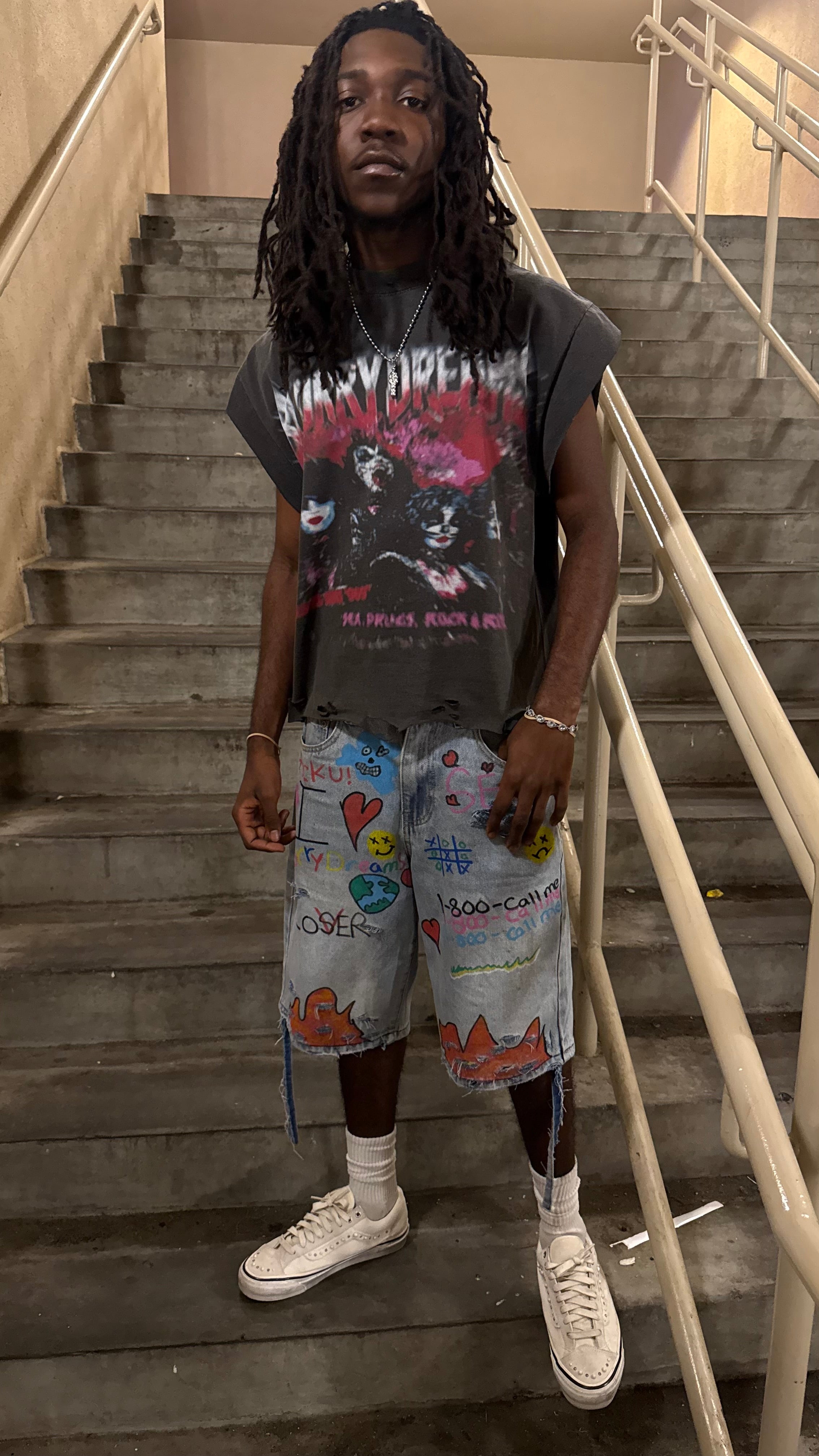 Blurry K!$$ Tee